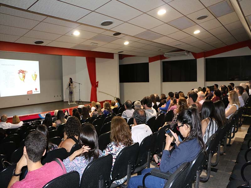 Notícia: ESPECIALISTAS FALAM SOBRE PREVENÇÃO, TRATAMENTO E CURA DO CÂNCER