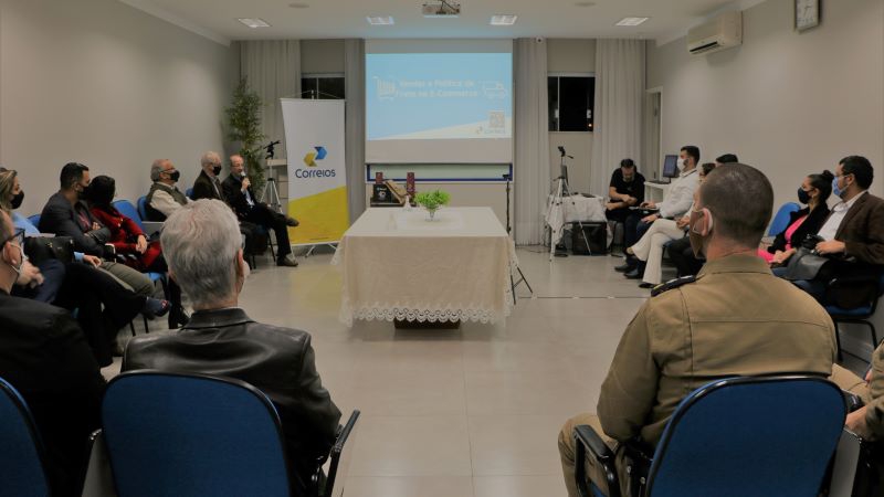 Notícia: ACIEI RETOMA CAFÉ EMPRESARIAL E REFORÇA IMPORTÂNCIA DO E-COMMERCE PARA AS EMPRESAS 