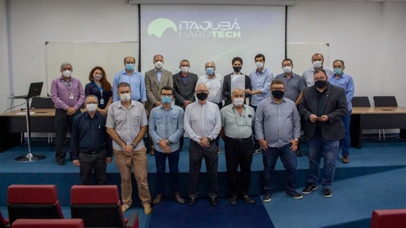 Notícia: INOVAI: PLEITO PARA RECONHECIMENTO DO APL DE ASAS ROTATIVAS E DEFESA DE ITAJUBÁ É ENTREGUE AO GOVERNO DE MINAS