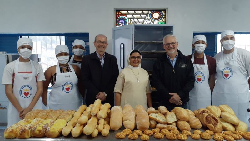 Notícia: ACIEI PRESTIGIA INAUGURAÇÃO DE PROJETO SOCIAL PADARIA PÃO NA MESA
