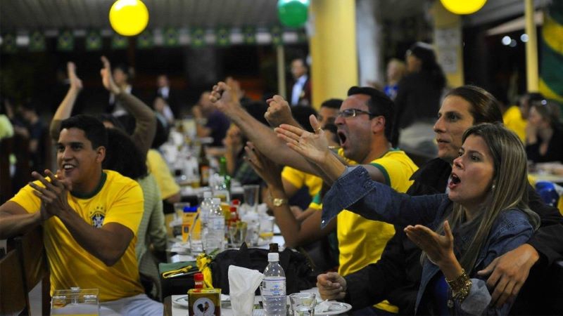 Notícia: ACIEI E SINDCOMÉRCIO ORIENTAM SOBRE FUNCIONAMENTO DO COMÉRCIO EM DIAS DE JOGOS DO BRASIL NA COPA