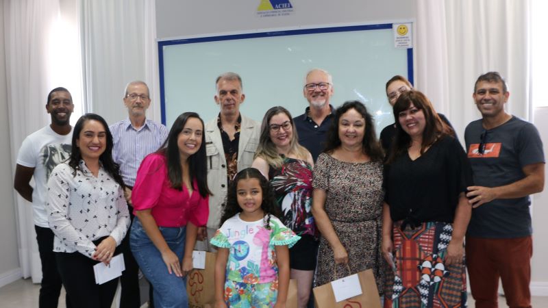 Notícia: ACIEI ENTREGA PREMIAÇÃO AOS VENCEDORES DO CONCURSO A CASA MAIS CRIATIVA DE ITAJUBÁ