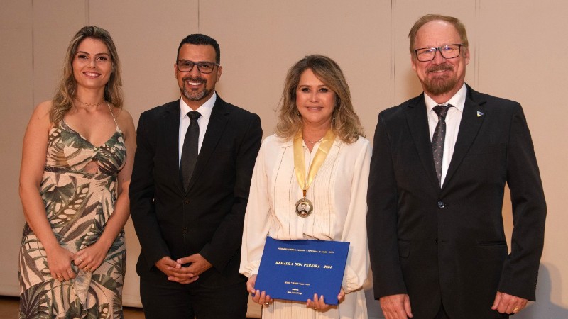 Notícia: Cerimônia da ACIEI marca dos 99 anos da entidade e a entrega da Medalha Didi Pereira 2024