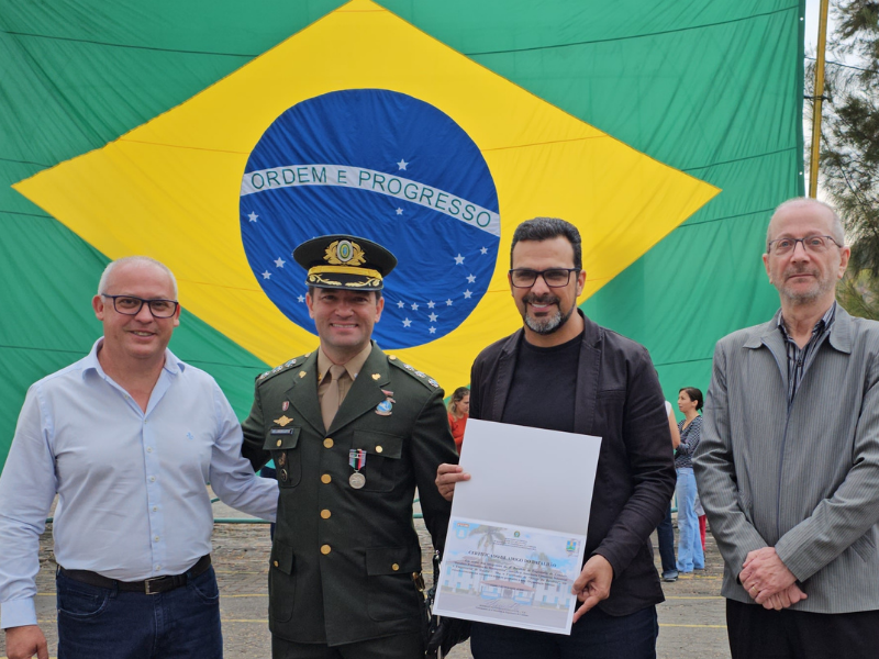 Notícia: ACIEI RECEBE HOMENAGEM DO 4º BATALHÃO DO EXÉRCITO DE ITAJUBÁ