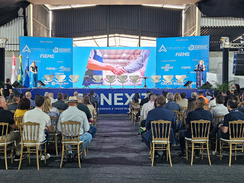 Notícia: ACIEI MARCA PRESENÇA NA ABERTURA DA CONEXIT