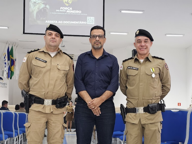 Notícia: ACIEI É HOMENAGEADA NOS 15 ANOS DO 56º BPM DE ITAJUBÁ